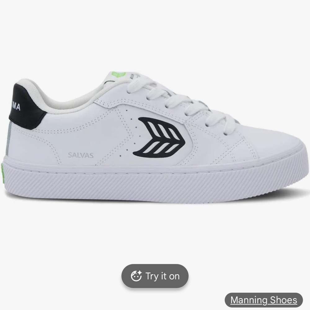 Cariuma White and Black Women's Sneakers